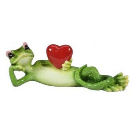 Gecko Chilling on Side with Love Heart Statue Statue  