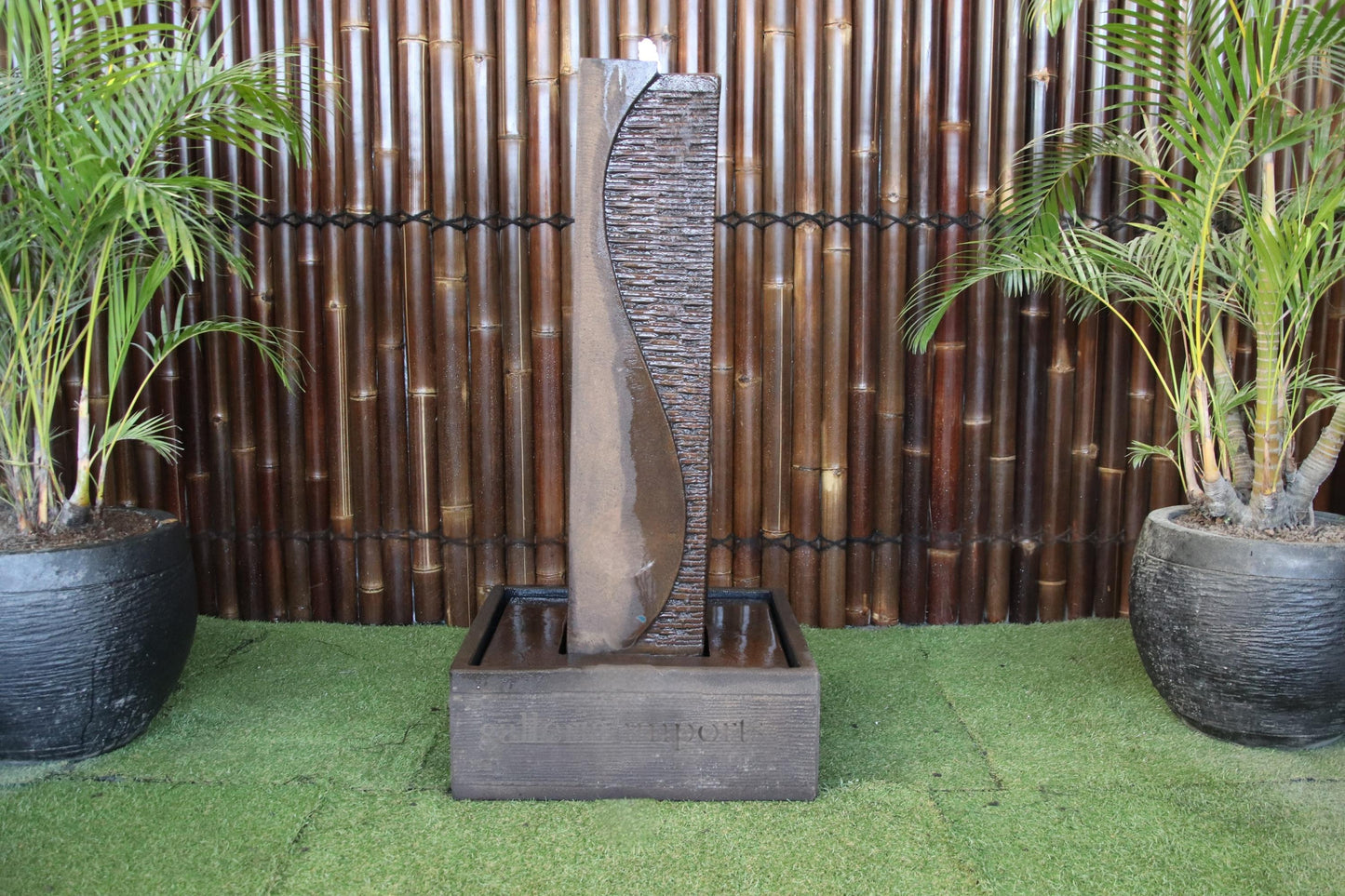 Ying Yang Fountain Water Feature Low Voltage (24V) Rust