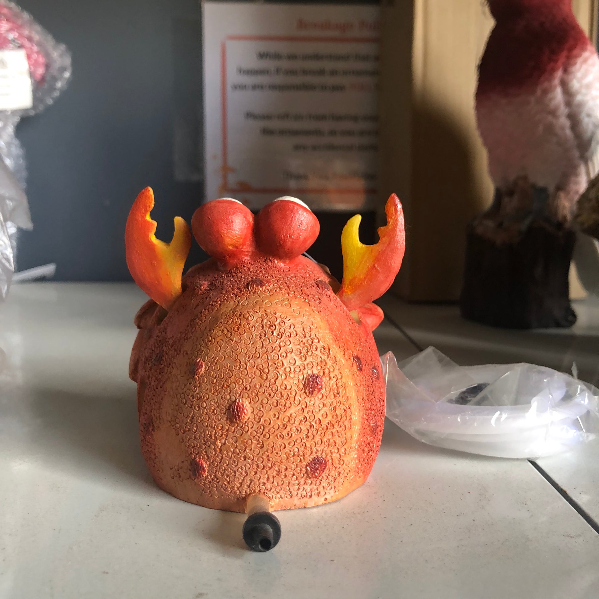 Air Operated Waving Crab Aquarium & Fish Tank