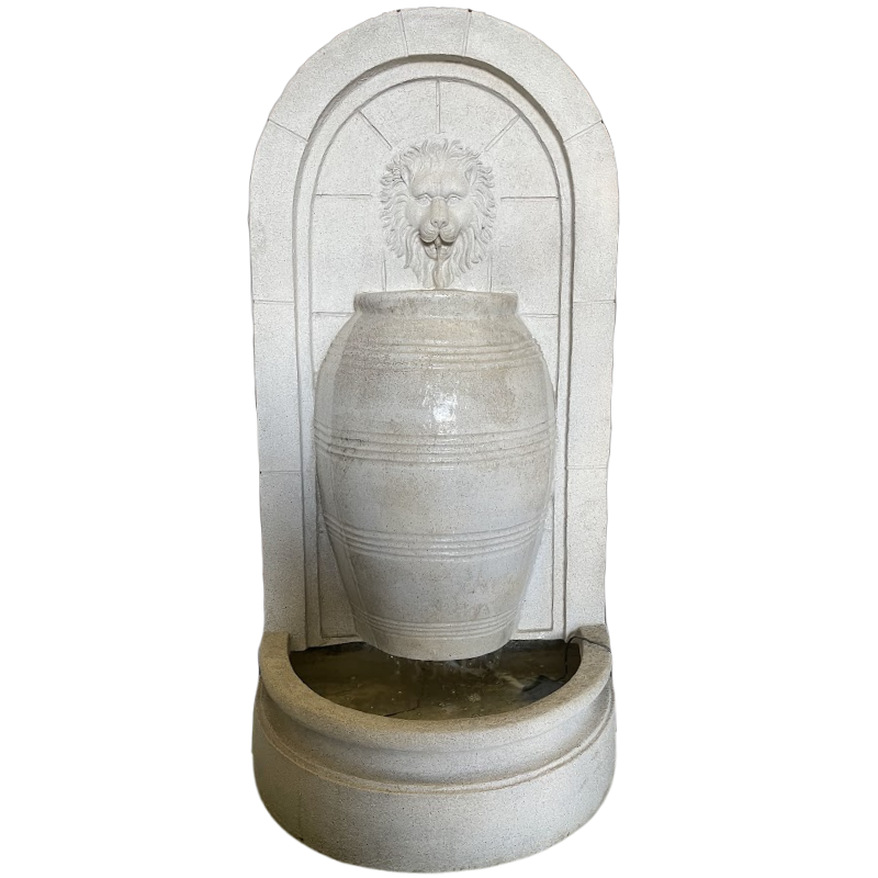Lion Head Standing Fountain Water Feature