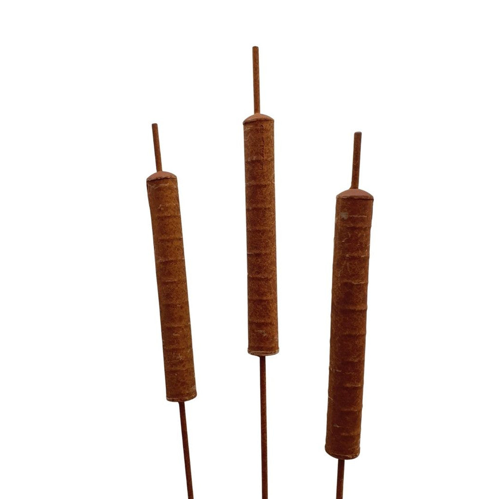 Bulrushes Stake Decor