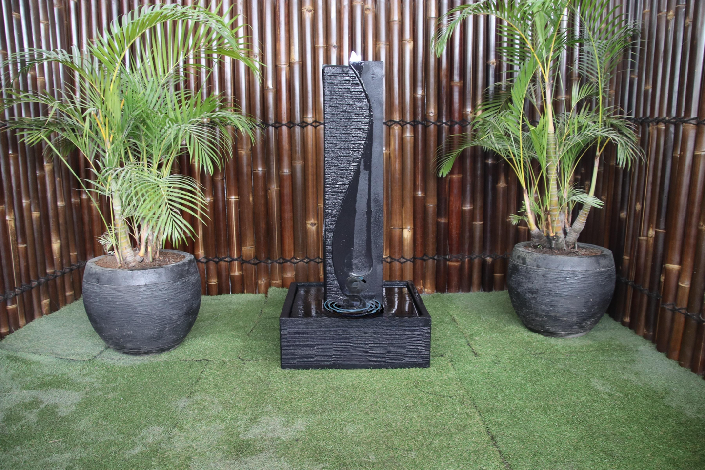 Ying Yang Fountain Water Feature Standard (240V) Charcoal