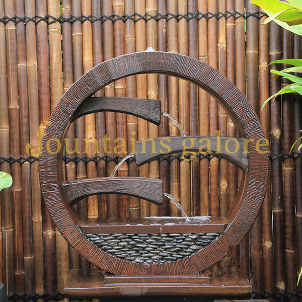 Wagon Wheel Fountain – Large Water Feature