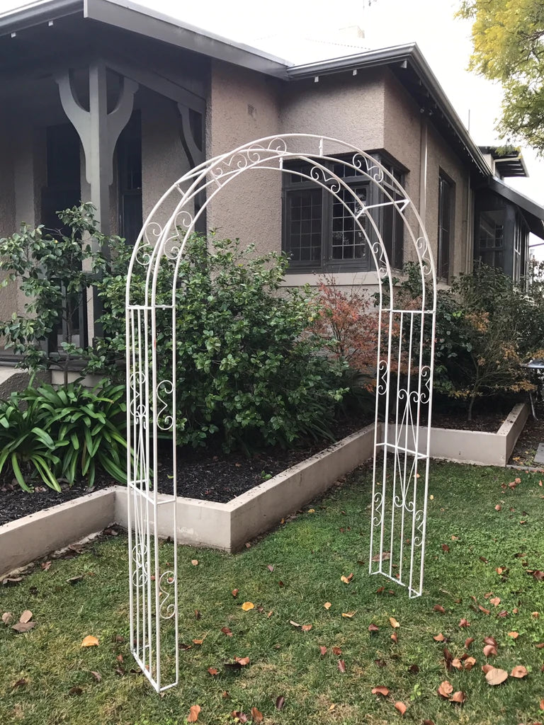 Metal Garden Arch Cream