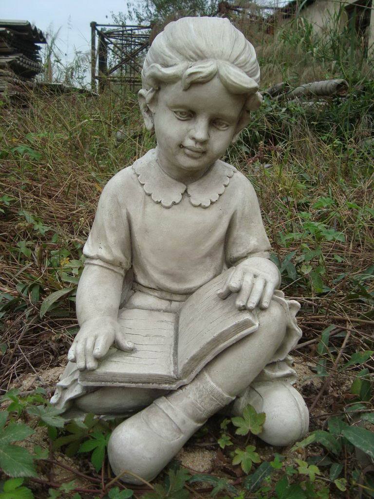 Girl Reading Statue