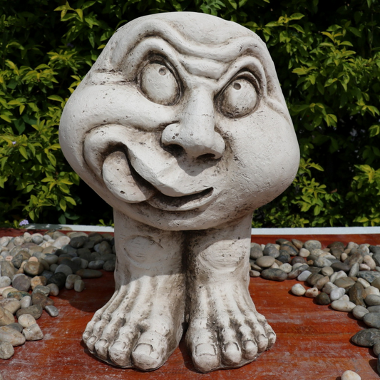 Funny Head & Feet Statue 01 Statue