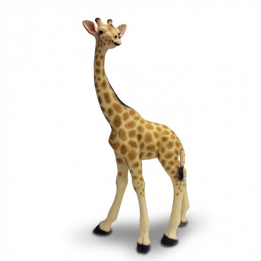 Madagascar Giraffe Statue Statue