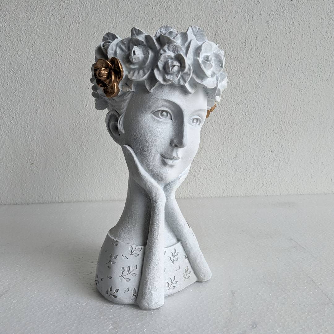 Ariana Planter Pots & Planters Left (eyes open)