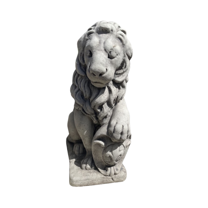 Shield Lions Statue Right 