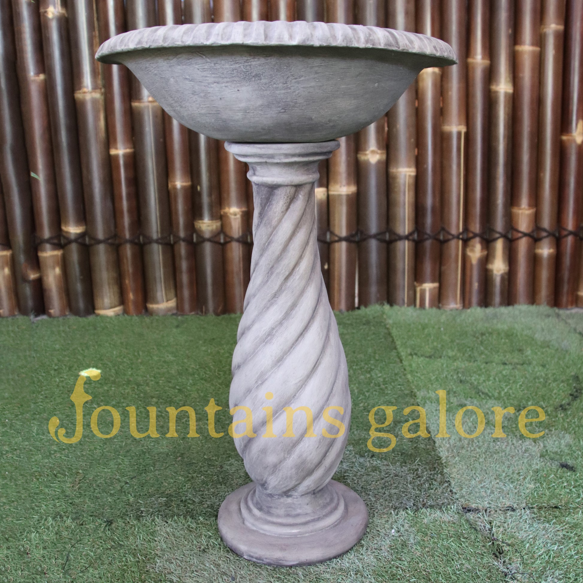 Amalfi Birdbath Bird Bath  