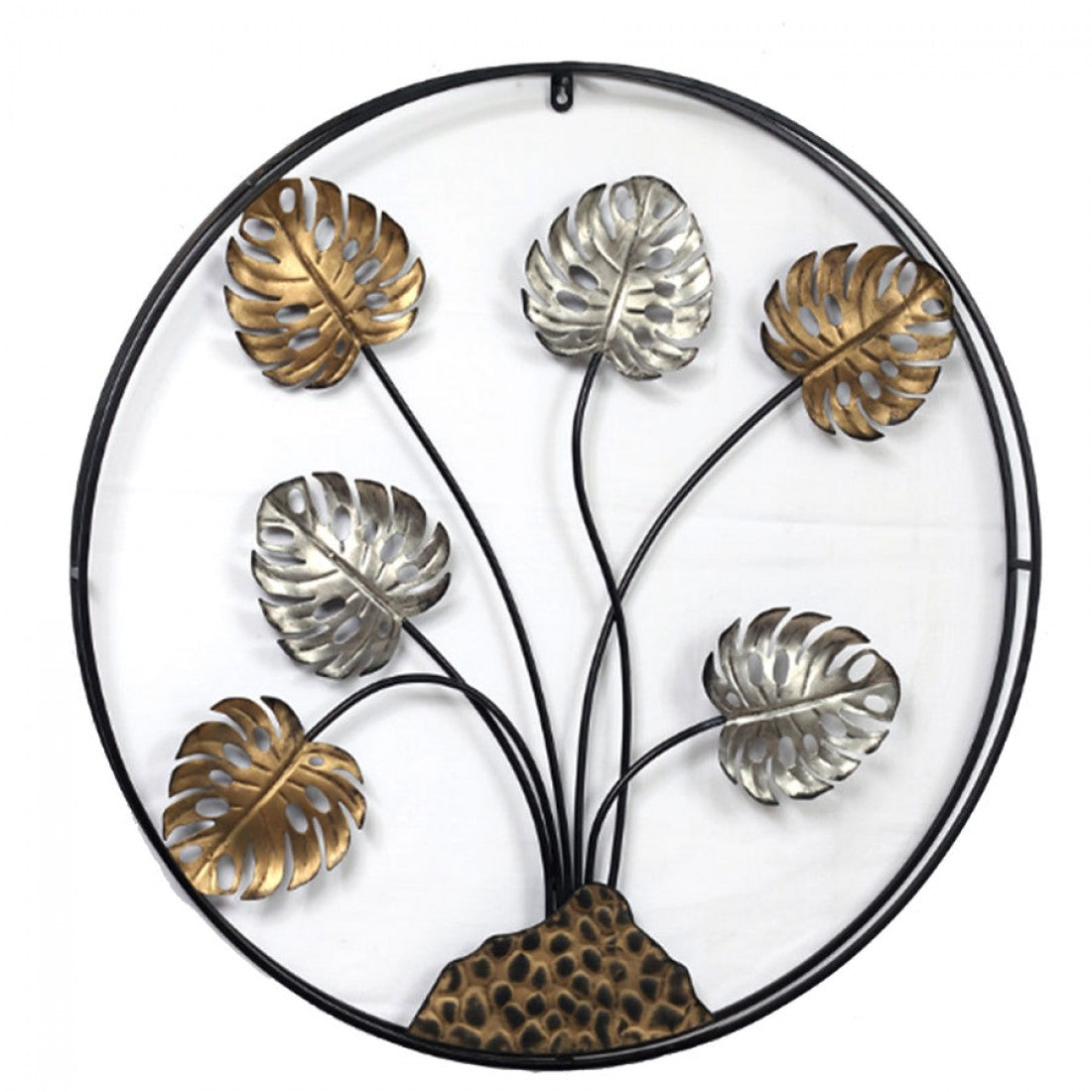 Metal Leaves in Circle Wall Décor