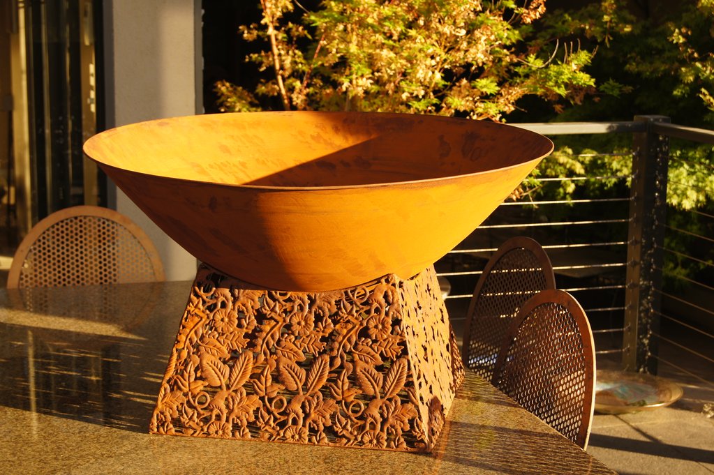 Firepit w/ Laser Base Furniture  