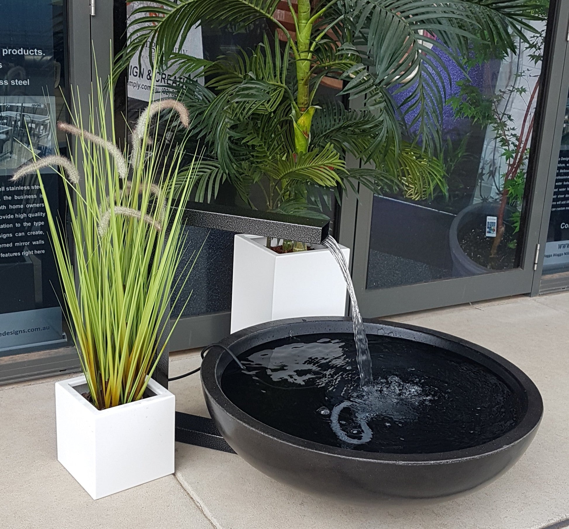 Kai Polystone Water Bowl Water Feature Small Black