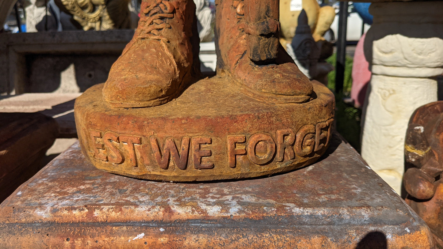 Australian Soldier Statue Statue  