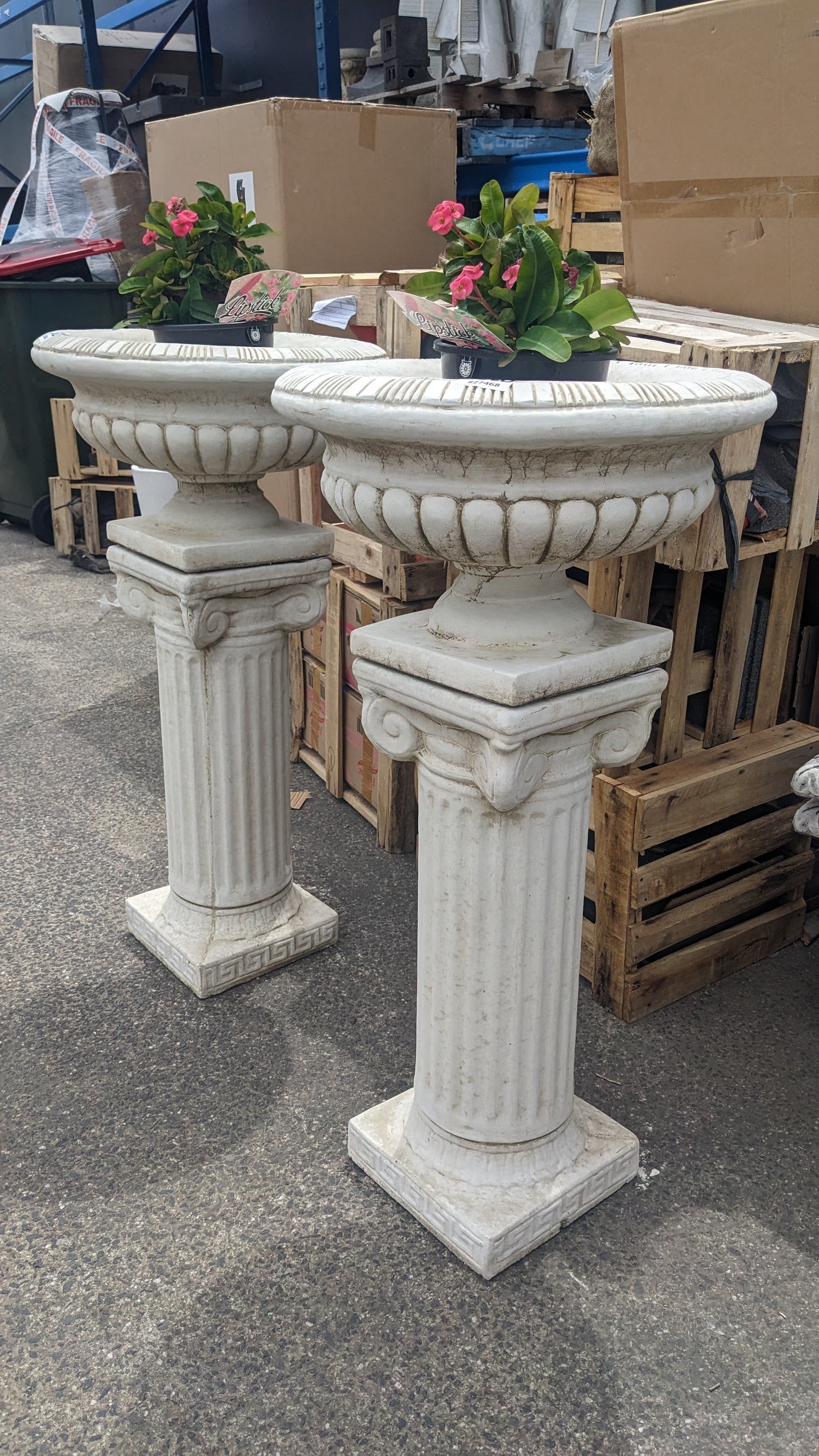 Fancy Scallop Urn Urn  
